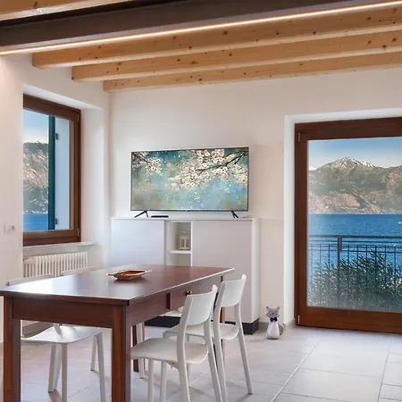 Casa Rosa Holiday home Brenzone sul Garda