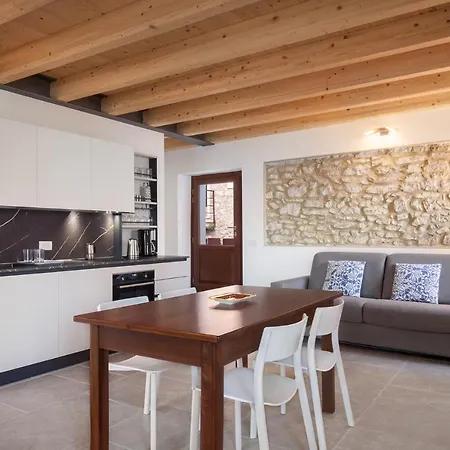 Holiday home Casa Rosa Brenzone sul Garda