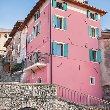 Casa Rosa Сasa de vacaciones Brenzone sul Garda